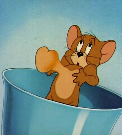 Jerry Tom Und Jerry, Vintage Cartoons, Cartoon Profile Pictures, Cartoon Memes, Old Cartoons, Cartoon Icons, Cartoon Profile Pics, Love Memes, Tom And Jerry