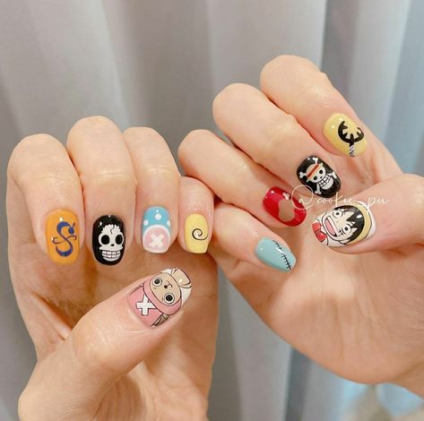 Nail Halloween, Halloween Nail Art Ideas, Classy Nail Art Ideas, Disney Acrylic Nails, Quick Nail Art, Harajuku Anime, Fake Nails Designs, Dark Academia Clothes, Academia Clothes