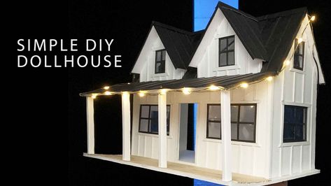 Modern Farmhouse Dollhouse, Farmhouse Dollhouse, Cardboard Dollhouse, Dollhouse Design, Modern Dollhouse Furniture, Mini Houses, Budget Design, Doll House Plans, Charleston Homes