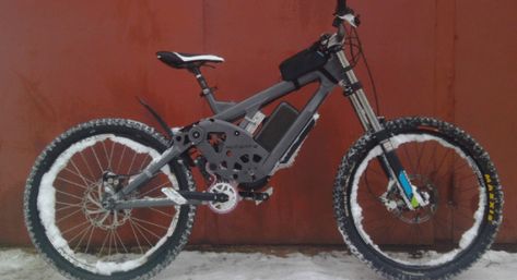 This custom-built off-road ebike is very impressive | ELECTRICBIKE.COM Custom Electric Bike, Eletric Bike, Electric Bike Diy, Electric Bike Bicycles, Electric Dirt Bike, Electric Motorbike, Best Electric Bikes, Fixed Bike, Motorized Bicycle