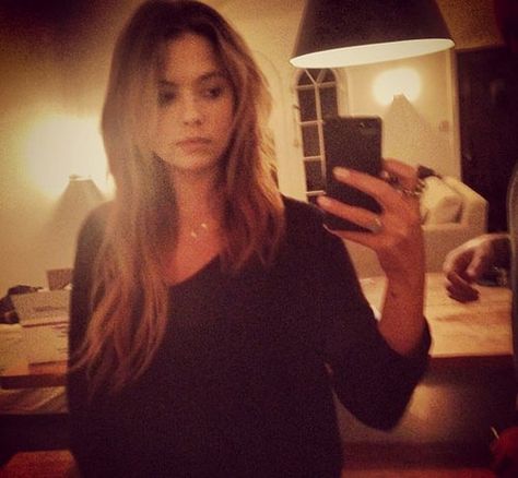 Ashley Benson Ashley Michelle, Ashley Walters, Ashley Benson, Grow On Instagram, Pretty Little Liars, Cool Things To Make, Best Makeup Products, Hair Lengths, Tips And Tricks