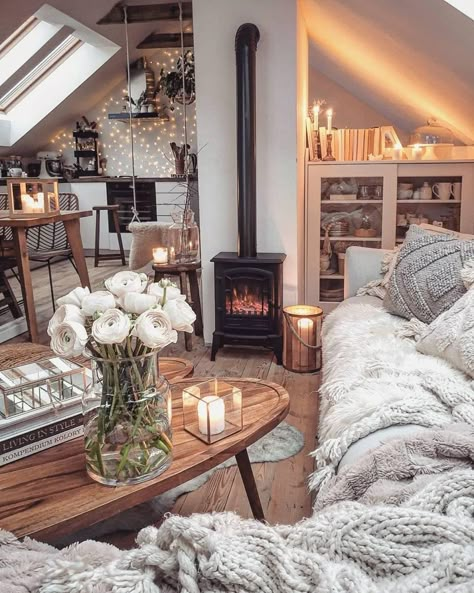 Cosy Living Room Decor, Hygge Home Inspiration, European Bedding, Cosy House, Interior Design Per La Casa, Cozy Room Decor, Design Del Prodotto, Cozy Place, Cozy Room