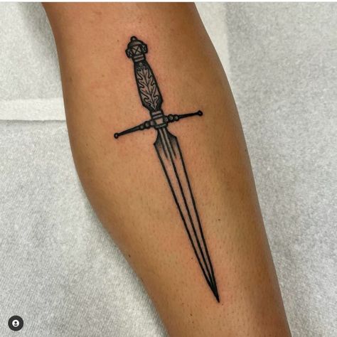 30 Attractive Dagger Tattoos - The XO Factor Patchwork, Traditional Swords Tattoo, As Travars Tattoo, Viking Dagger Tattoo, Dagger Back Tattoo Women, Bobwire Tattoos For Women, Dagger Thigh Tattoos Women, Attack On Titan Key Tattoo, Scimitar Tattoo