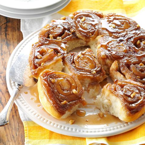 Maple Sticky Buns Barre Vermont, Maple Sticky Buns, Baked In Vermont, Sticky Buns Recipe, Breakfast Pastry Recipes, Sticky Buns Recipes, Maple Recipes, Recipes Muffins, Cheese Grits