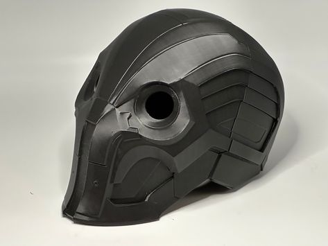 Step into the futuristic world of Mortal Kombat with our custom 3D printed Noob Saibot Cosplay Helmet, perfect for Halloween and sci-fi-themed cosplays. This meticulously crafted mask captures the essence of the iconic character in a striking and futuristic design. - Printed in PLA+ - Printed in Dark Grey or Black -LED glow eyes also available extra - With a soft ruler please measure the circumference of your head to determine your size. (Refer to images) - This item is for personal use only.  - Sci Fi Helmet Design, Mask Sci Fi, Mortal Kombat Noob Saibot, Sci Fi Mask, Sci Fi Helmet, Sci-fi Helmet, 3d Printed Mask, Sci Fi Costume, Spiderman Mask