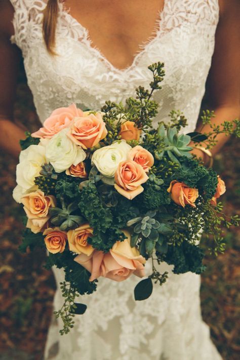 Emerald Green And Peach Wedding, Peach And Emerald Green, Peach Wedding Reception, Emerald Green Bouquet, Green And Peach Wedding, Peach Wedding Bouquet, Indian Wedding Receptions, Green Bouquet, Succulent Bouquet