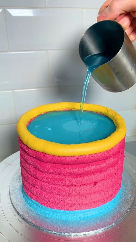 Jelly Pool Cake, Jello Pool Cake, Swimming Cake Ideas, Pool Cake For Kids, Swimming Pool Cake Ideas, Pool Cake Ideas, Barbie Pool Party Cake, Barbie Pool Cake, Cake Swimming Pool