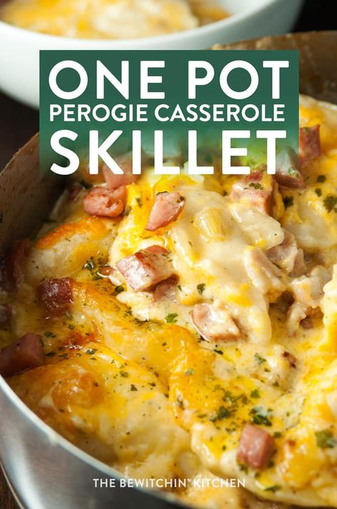 Perogies Skillet, Perogie Casserole, Pierogi Casserole, Casserole Bake, Perogies Recipe, Creamy Cheese Sauce, Menu Sarapan Sehat, Pierogi Recipe, Resep Pasta