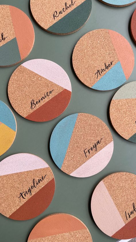 Diy Cork Coasters Ideas, Painted Cork Coasters, Cork Coasters Diy, Coasters Sewing, Paint Cork, Homemade Coasters, Coasters Diy, Diy Desk Decor, Coaster Art