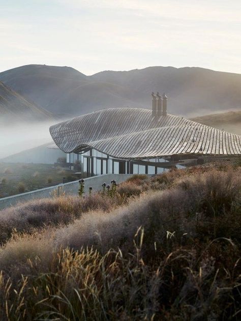 New Zealand House, New Zealand Architecture, Curved Roof, Geothermal Heating, New Zealand Houses, Best Honeymoon Destinations, New Zealand South Island, Best Honeymoon, Organic Architecture