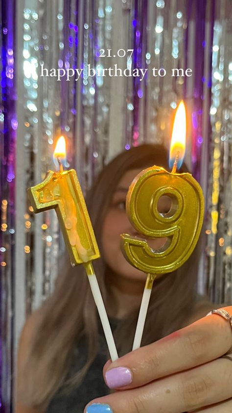 #19 #19thbirthday #19bday #cumpleaños #cumpleaños19 #19years #19th Happy Birthday 19 Years, 19 Bday Photoshoot Ideas, 19 Years Birthday, 19 Bday, 19th Bday, Happy Birthday 19, Birthday Quotes Bff, 19 Birthday, Birthday Eve