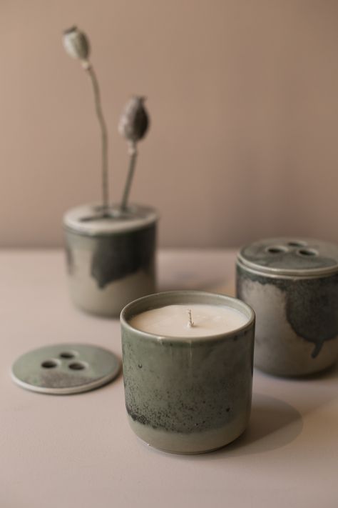 Organic scented candles in unique porcelain jars. Handcrafted in Sweden. Clay Candle Jar, Pottery Candles, Unique Candle Containers, Ceramic Candle Jar, Candle Pot, Tea Candle Holders, Minimalist Candles, Clay Candle, Beginner Pottery