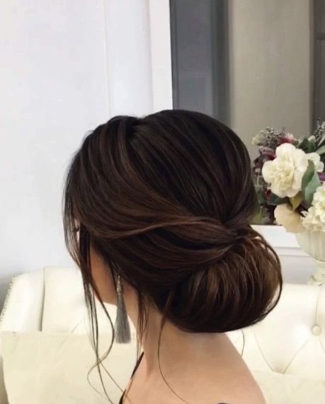 Wedding Hairstyle Inspiration - Elstile (El Style) Sanggul Modern, Best Wedding Hairstyles, Wedding Hair Inspiration, Low Bun, Penteado Cabelo Curto, Wedding Hairstyles Updo, Wedding Hairstyle, Wedding Hair And Makeup, Bride Hairstyles