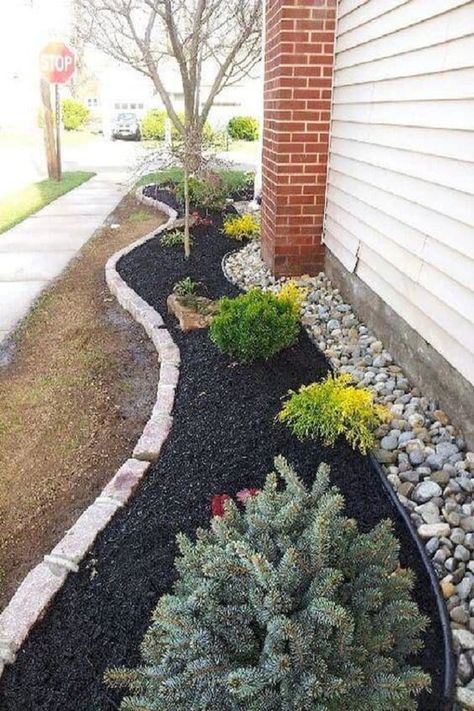 Use a spiral bed of shrubs and plants to add value to the front yard. Fill the small space adjacent with stones and mulch. Add the significant borders to give finesse. Garden With Rocks, Garden Front Of House, Stone Edging, Mulch Landscaping, Front Landscaping, Garden Makeover, Rock Garden Landscaping, Sprinklers, Have Inspiration