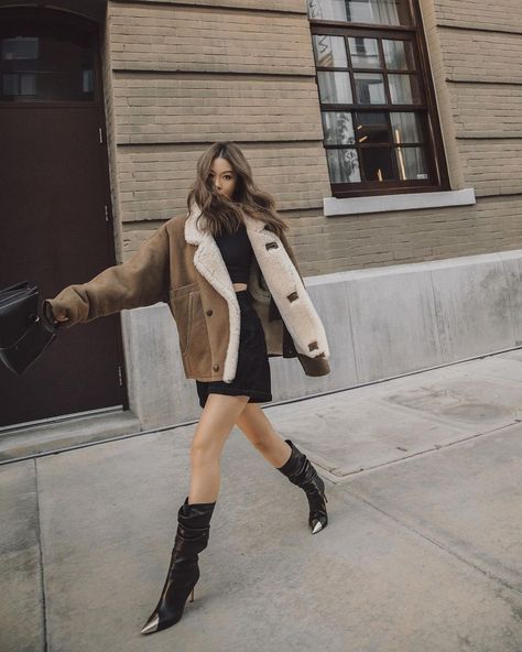 Jenny Suet In Tsang’s Instagram post: “speaking of saturday, cheers to the weekend💋” Slouch Boots Outfit, Slouchy Boots Outfit, Calf Boots Outfit, Short Boots Outfit, All Leather Outfit, Fur Boots Outfit, Slouchy Ankle Boots, Autumn Street, Coordinates Outfits