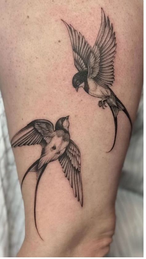 Realistic Bird Tattoo, Compass Tattoos Arm, Swallow Bird Tattoos, Matching Bff Tattoos, Animal Tattoos For Men, Best Cover Up Tattoos, Vogel Tattoo, Inner Bicep Tattoo, Sparrow Tattoo