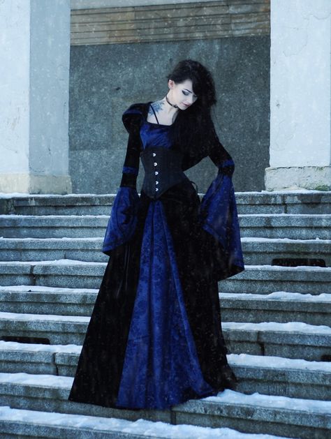 Navy Blue and Black Velvet Gothic Hooded Medieval Gown  #medievaldress #gothicmedievaldress #gothicvampiredress #gothciwitchdress #medievalhalloweencostume Blue Gothic Outfit, Blue Goth Outfits, Blue Fantasy Dress, Blue Velvet Prom Dress, Goth Gown, Goth Styles, Blue Velvet Gown, Medieval Wedding Dress, Navy Blue Long Dress