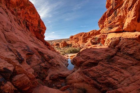 Red Rock Canyon Las Vegas, Vegas Photography, Las Vegas With Kids, Las Vegas Photography, Red Rock Canyon, Gopro Photography, Hiking Photography, Fear And Loathing, Desert Vibes