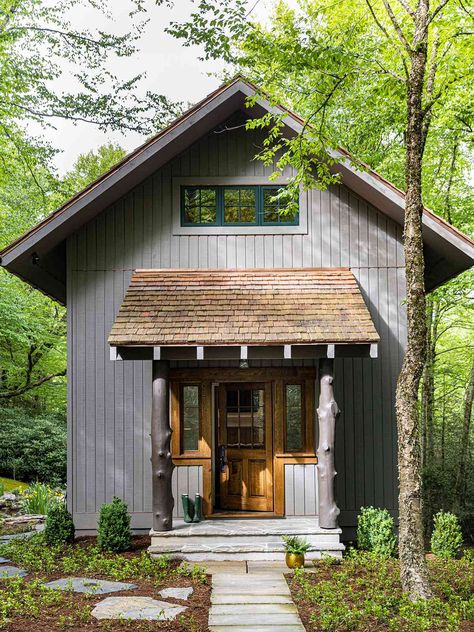 Cottage With Guest House, Woods Cottage Aesthetic, Small Cottages In The Woods, Building A Guest House, Brick Guest House, Rustic Guest House Small Cabins, Small Gable House, Mountain Guest House, Lake Guest House