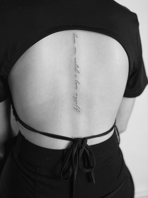 Russian Spine Tattoo, Tattoo Spine Mens, Half Spine Tattoos For Women, Quote Spine Tattoo, Minimalist Spine Tattoo, Cursive Spine Tattoo, Spine Script Tattoo, Script Spine Tattoo, Lana Del Rey Tattoos