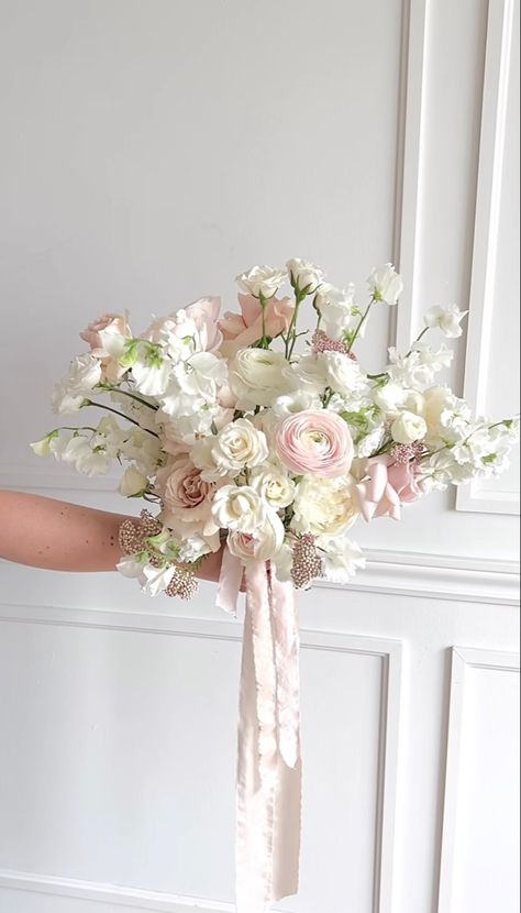 Soft Pastel Wedding Bouquet, Dusty Pink Flowers Wedding, Blush Pink And White Bridal Bouquet, Light Pink And White Wedding Flowers, White And Pink Bridal Bouquet, White And Light Pink Bouquet, White Pink Wedding Bouquet, Dusty Pink Wedding Theme, Light Pink Wedding Theme