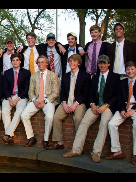 Preppy Party Outfit, Frat Style, Finance Bro, Country Club Aesthetic, Men's Equestrian, Frat House, Frat Party, Kappa Sigma, Party Outfit Men