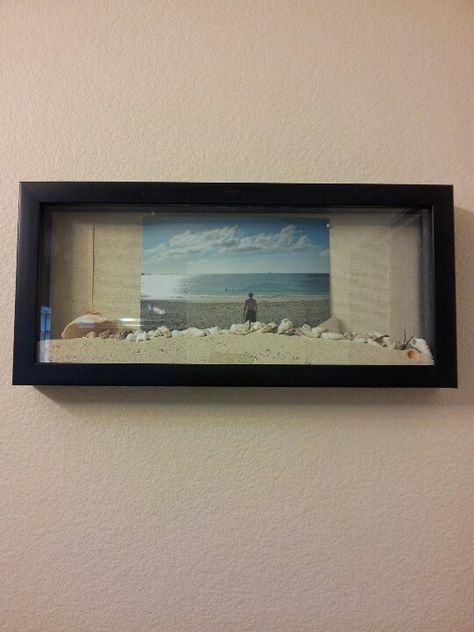 Photo of my boyfriend on the beach at the Bahamas with sand that's I took from that beach :) put it in a shadow box and hang it! Sand Keepsake Ideas, Photo Shadow Box Ideas, Beach Sand Crafts, Diorama Template, Sand Art Pictures, Wedding Picture Walls, Beach Shadow Boxes, Picture Display Wall, Travel Table