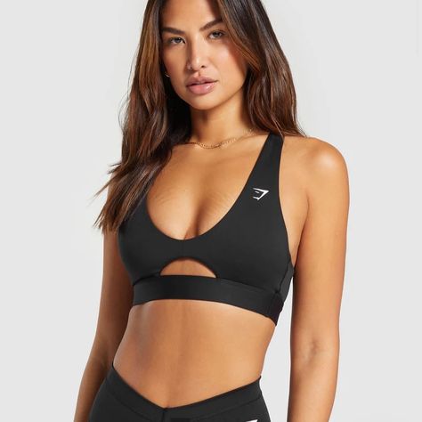 Sports Bras Outfits, Workout Gear For Women, Cute Sports Bra, Elegant Casual Dress, Stand Neck, Gymshark Women, Gym Tops, Black Sports Bra, Sport Bra