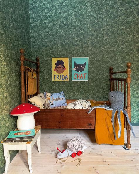 Vintage Kids Room, 달력 디자인, Kids Room Inspiration, Kids Imagination, Vintage Room, Kids Interior, Kids Room Design, Kid Spaces, Childrens Bedrooms