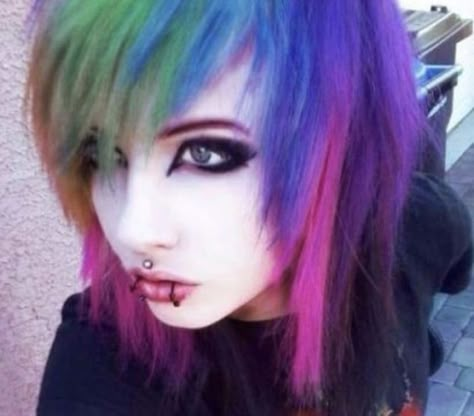 Cute Emo Hairstyles, Jun Liu, Emo Hairstyles, Site Model, Scene Makeup, Emo Scene Hair, Emo Style, Scene Queens, Alt Outfits