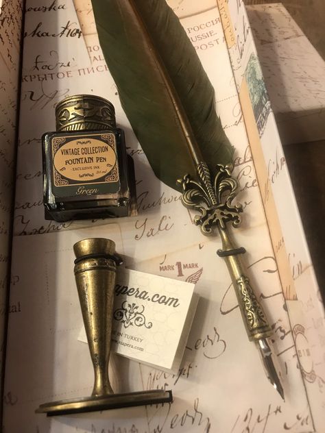 Feather Pen Aesthetic, Fountain Pen Aesthetic Vintage, Refreshing Pictures, Vintage Feather Pen, Pen Aesthetic, Feather Quill Pen, Quill And Ink, Feather Quill, Calligraphy Drawing