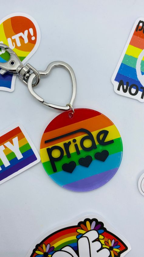 Pride Crafts To Sell, Queer Crafts, Pride Crafts, Pride Keychain, Shrinky Dink Crafts, Pride Stuff, Pride Jewelry, Felt Keychain, Pride Jewellery