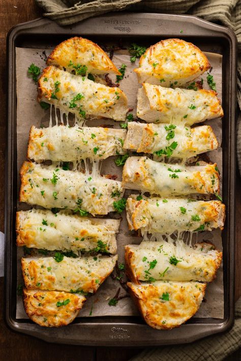 Savor the cheesy goodness of Mozzarella Cheese Bread with our easy recipe. Perfect for any occasion. Satisfy your cravings today!