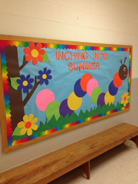 End of year Bulletin Board Daycare Bulletin Boards, Summer Bulletin Boards, Spring Bulletin, Spring Bulletin Boards, Spring Classroom, Preschool Bulletin, Library Bulletin Boards, Preschool Bulletin Boards, School Doors