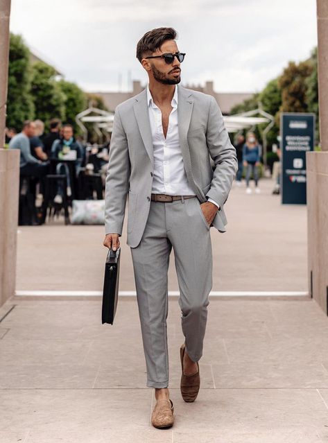 Grey Suit Brown Shoes, Brown Shoes Outfit, Shoes Outfit Ideas, Suit Brown, Brown Suede Loafers, Suit Pin, Grey Suit, Vanilla Girl, Tan Shoes