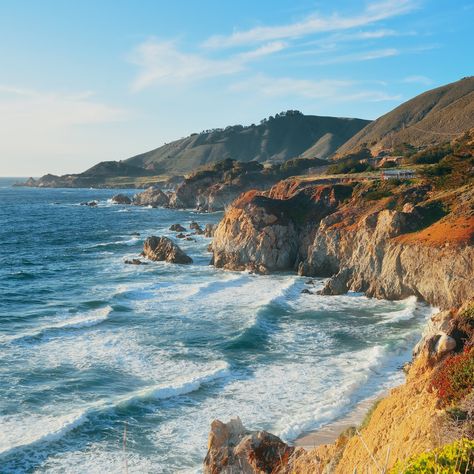 Big Sur's rugged and mountainous coastline offers visitors sandy beaches, dense redwood forests, and dramatic waterfalls. Nature, Painting Pose, Beach And Mountains, Ocean And Mountains, Big Sur Coastline, Coast Redwood, Beach Mountain, Coast Line, California Coastline