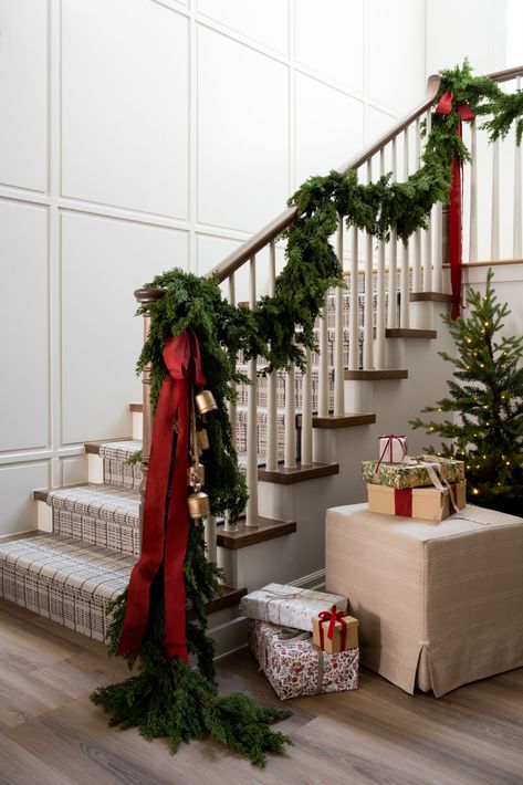 How to Style Holiday Greenery - Studio McGee Staircase Decor Ideas, Christmas Staircase Decor, Christmas Stairs, Christmas Staircase, Holiday Greenery, Christmas Decor Inspiration, Christmas Interiors, Christmas Decorations Rustic, Elegant Christmas