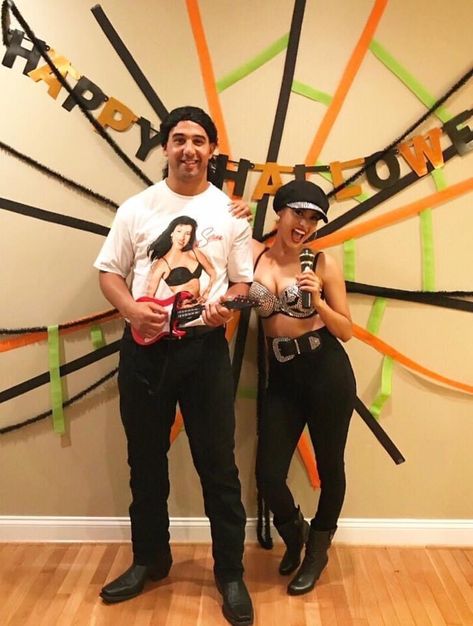 #Selena #selenaquintanillaperez #chrisperez #selenacostume #costumesforwomen #couplecostumes @love.laugh.leanna Selena Costume Ideas, Selena Couple Costume, Selena Costume Quintanilla, Christmas Party Couple Outfits, Selena Halloween Costume, Selena Halloween, Selena Quintanilla Costume, Selena Costume, Selena And Chris Perez