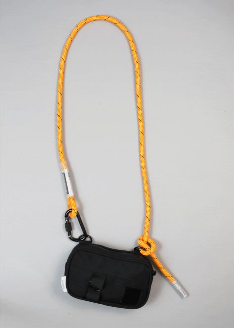 Climbing Rope Bag, Climbing Rope, Rope Bag, Mode Inspiration, Diy Bag, Paracord, Bago, Bag Straps, New Bag