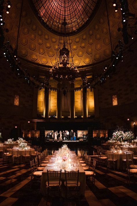 There are so many historic Manhattan wedding venues. The venues here are unique with skyline views, top-notch services, and more. Learn all about the best New York wedding venues Manhattan in this blog post. New York Wedding Aesthetic, Manhattan Wedding Venues, Wedding Venues New York, Nyc Wedding Photos, City Wedding Venues, New York Wedding Venues, Nyc Wedding Venues, Manhattan Wedding, Non Traditional Wedding