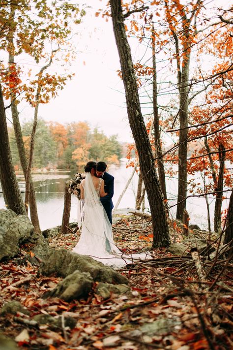 Fall Wedding Lakeside, Whimsical Lake Wedding, Fall Wedding Photoshoot Ideas, Wedding Autumn Photography, November Wedding Pictures, Fall Bridal Photoshoot, Fall Lakeside Wedding, Fall Wedding Photoshoot, Fall Elopement Photography