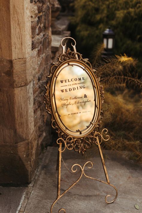 Dark Wedding Welcome Sign, Tudor Style Wedding Decor, Memento Mori Wedding, Goth Inspired Wedding, Goth Wedding Welcome Sign, Edgy Rustic Wedding, Wedding Aesthetic Dark Academia, Rustic 1920s Wedding, Moody Fall Wedding Reception