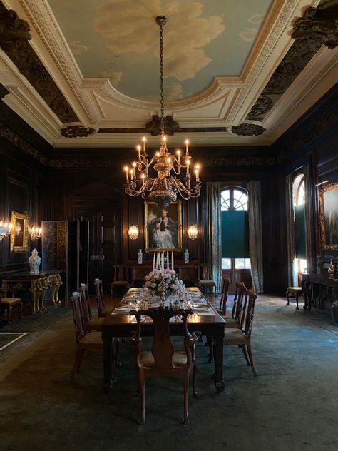 #aesthetic Victorian Manor Interior, Victorian Mansion Aesthetic, Victorian Mansion Interior, Dark House Aesthetic, Gothic Dining Room, Academia House, Old Mansions Interior, Manor House Interior, Mansion Interior Design