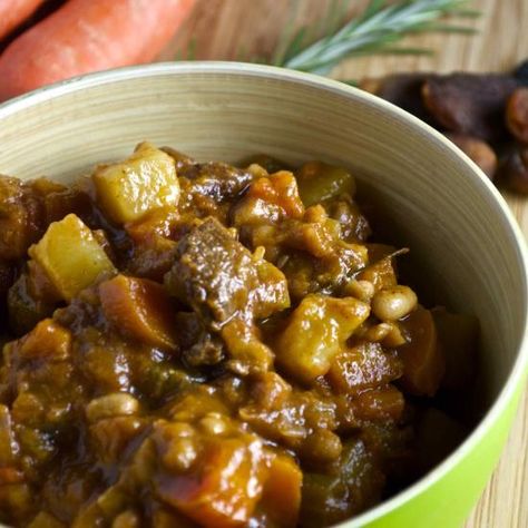 Baby Beef Stew, Dinner Ideas For Baby, Bonfire Night Treats, Winter Stew, Warming Recipes, Vegetable Pasta Bake, Winter Stews, Apricot Recipes, Slow Cooked Meat