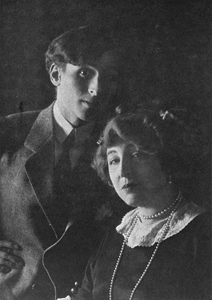 Maurice Rostand & Madame Edmond Rostand.Rosemonde Gérard.no later than 1913. Edmond Rostand, Marcel Proust, Lost Time, Che Guevara, Historical Figures, Lost