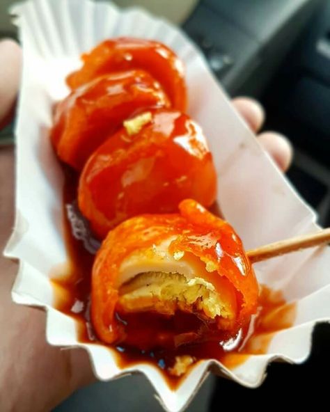 Kwek Kwek Street Food, Pinoy Street Food, Kwek Kwek, Philippines Summer, Filipino Street Food, Native Foods, Fiesta Theme Party, Spain Madrid, Food Deserts