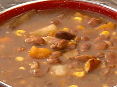 Idaho Potato and Smoked Corn Stew recipe from Robert Irvine via Food Network Robert Irvine Recipes, Smoked Corn, Roasted Corn Salad, Robert Irvine, Geek Food, Idaho Potatoes, Chef Inspiration, Roasted Corn, Potato Side Dishes