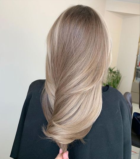 Hairstyles For All Hair Types, Beige Blonde Hair, Summer Blonde Hair, Hair Blond, Dyed Blonde Hair, Light Blonde Hair, Balayage Blonde, Honey Blonde Hair, Ash Blonde Hair