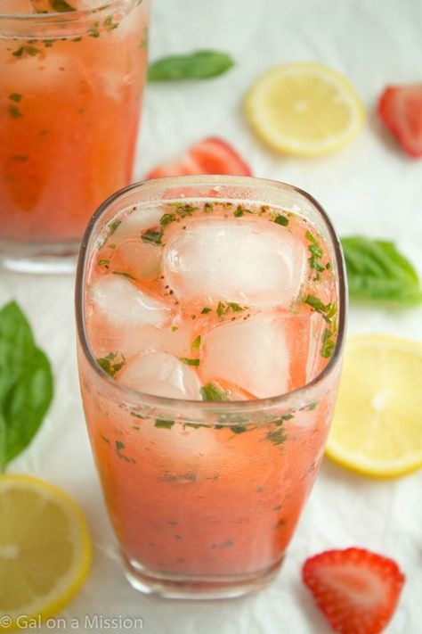 Jul 24, 2014 - Refreshing strawberry basil lemonade that is so simple to make and tastes amazing! You'll be coming back for seconds! Or thirds. Mango Water, Lemonade Strawberry, Basil Simple Syrup, Strawberry Basil Lemonade, Sugar Free Lemonade, Honey Lemonade, Flavored Lemonade, Mango Lemonade, Homemade Lemonade Recipes