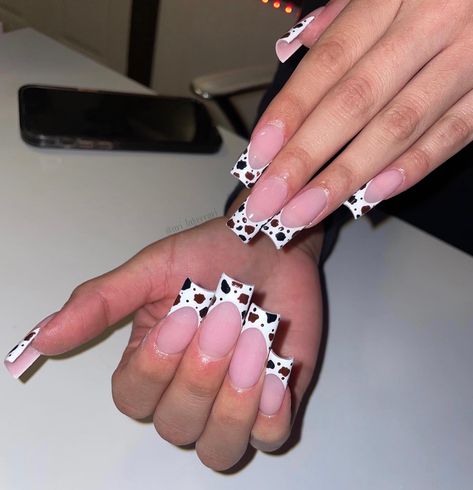 𝒞𝑜𝓌 𝓅𝓇𝒾𝓃𝓉 𝒻𝓇𝑒𝓃𝒸𝒽 𝓃𝒶𝒾𝓁𝓈🤍 . . . @vbeautypure “Prettiest Pink” acrylic cover #frenchnails #vaquitanails #prettynails #cowgirlnails #cowprintnails #nailart #beauty #elginnails Pink Cow Print French Tip Nails, Cow Print French Tip Nails, Cow Print French Tips, Franche Nails, Print French Nails, Print French Tip Nails, Cowboy Nails, Pink Cow Print, Pink Cow